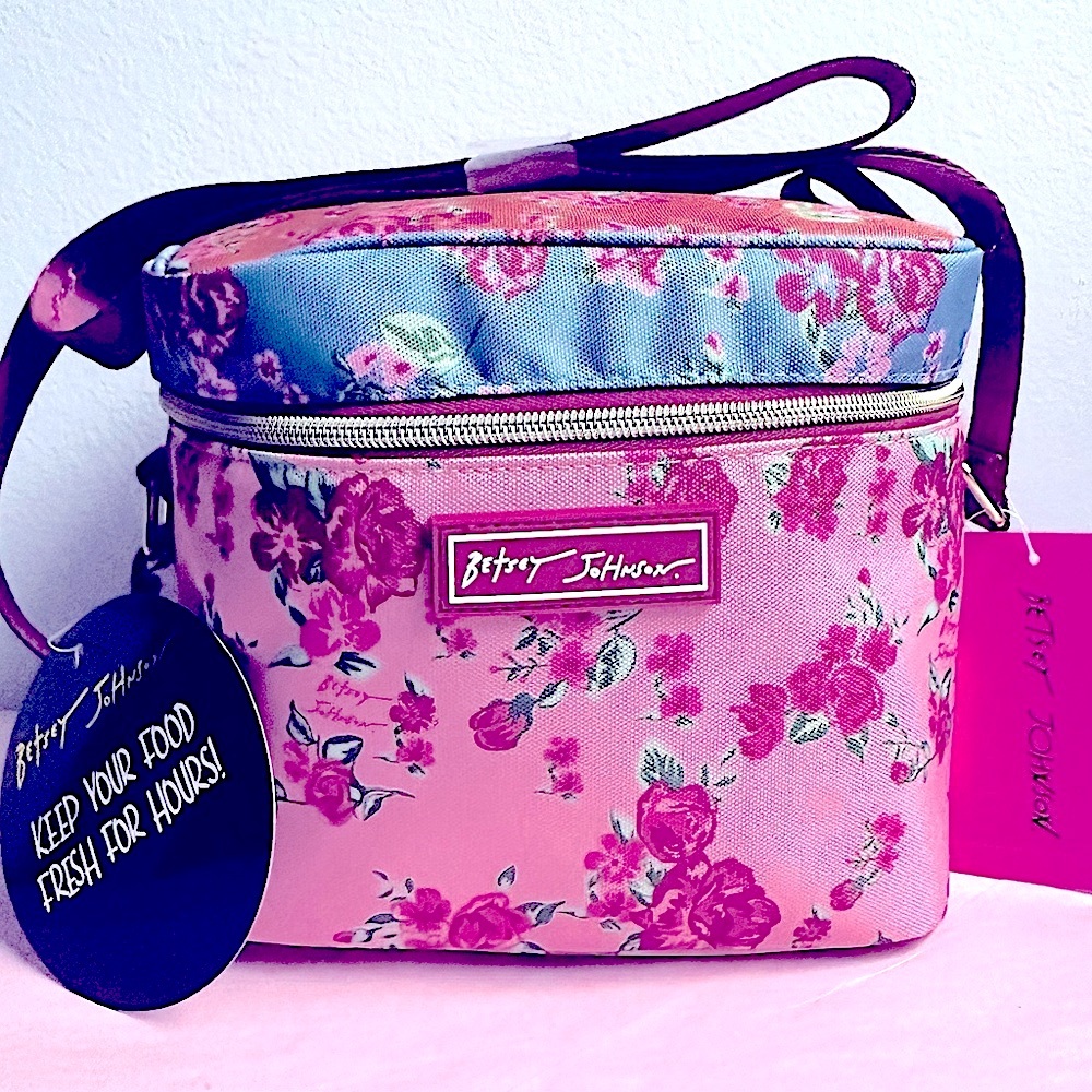 NWT Betsey Johnson 6 pack lunch cooler Pink Multi Roses Floral Pretty w/strap💖